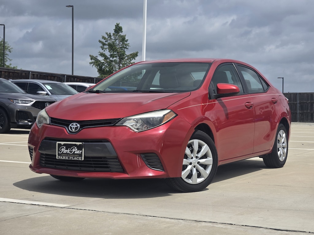 Used 2016 Toyota Corolla LE Sedan