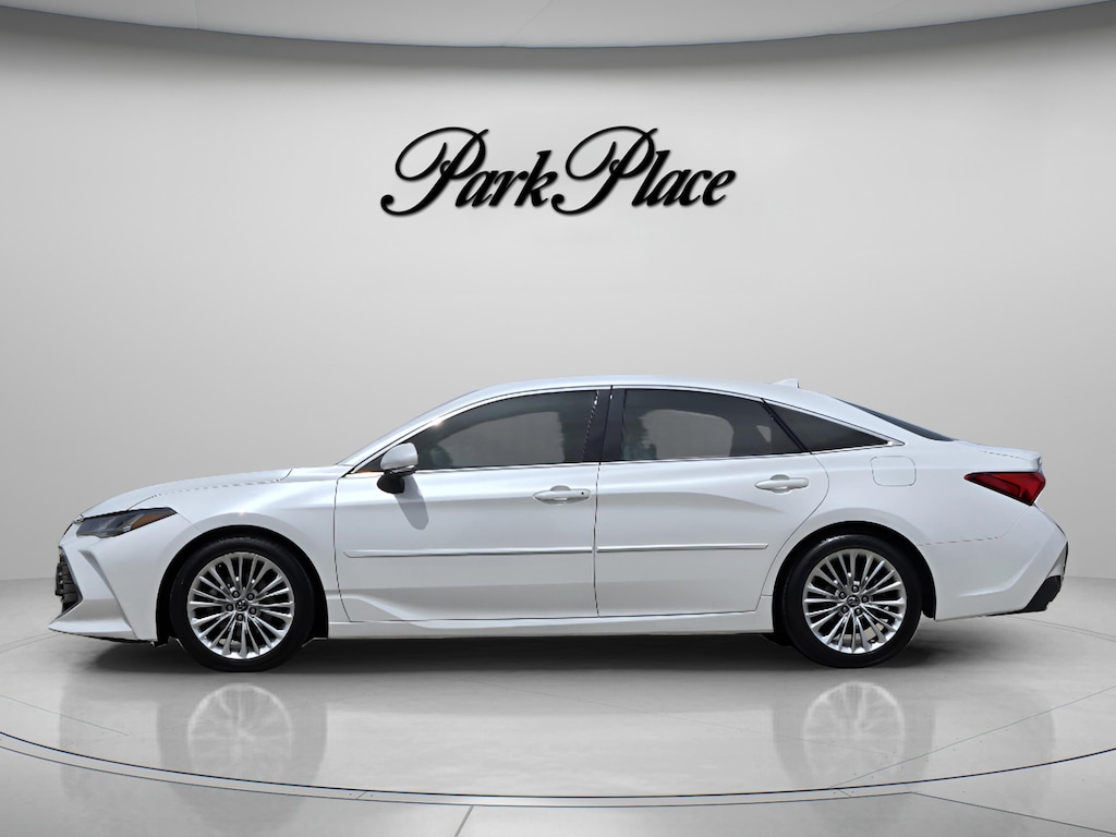 Used 2019 Toyota Avalon Limited Sedan