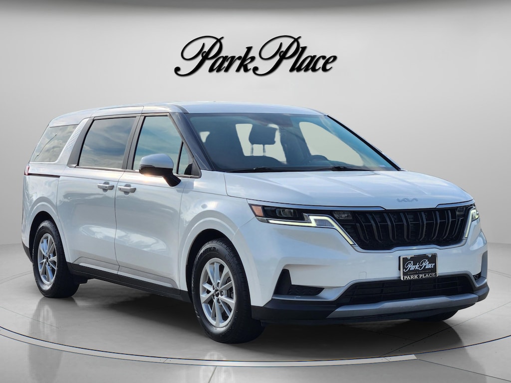 Used 2023 Kia Carnival LX MPV