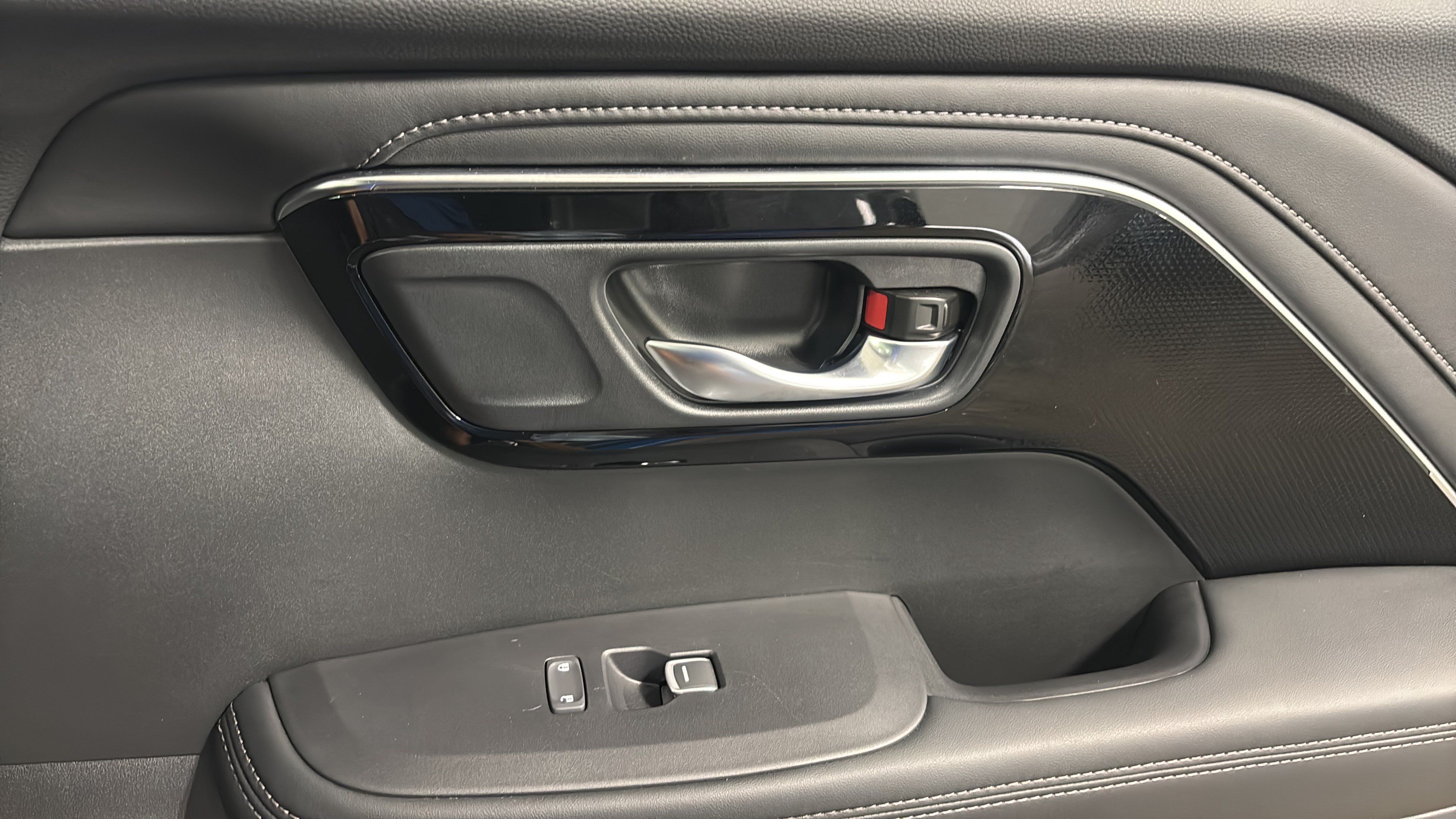 2025 Acura ADX Base - Photo 21
