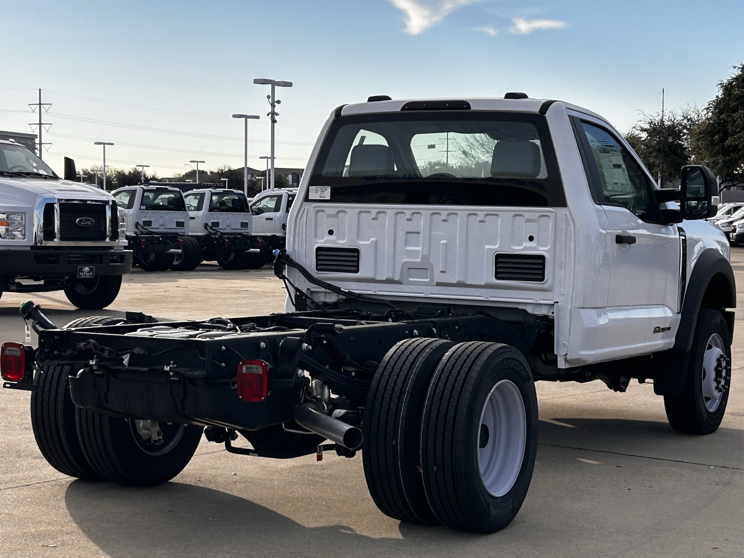 2025 Ford F-600 Super Duty Chassis Cab XL - Photo 7