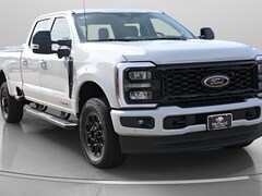 2026 Ford F-350 LARIAT Truck Crew Cab