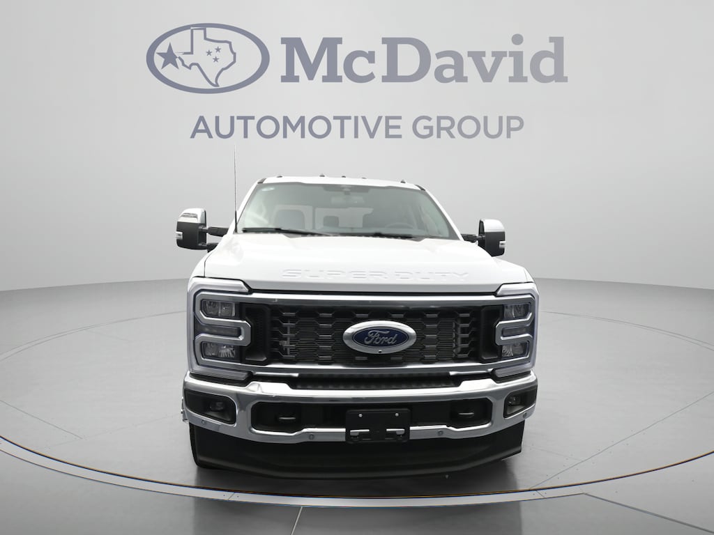 New 2026 Ford F-350 LARIAT Truck Crew Cab