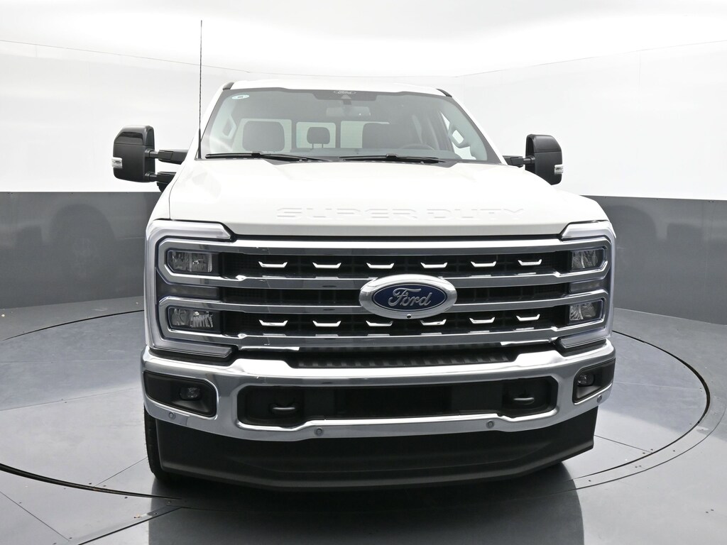 New 2026 Ford F-250 LARIAT Truck Crew Cab