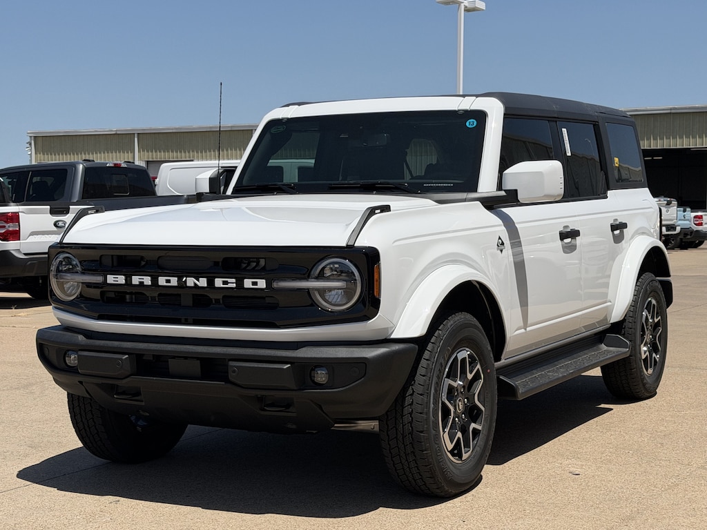 New 2026 Ford Bronco Outer Banks SUV