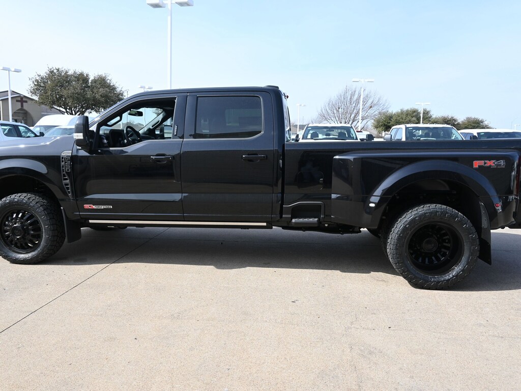 New 2026 Ford F-350 Platinum Truck Crew Cab