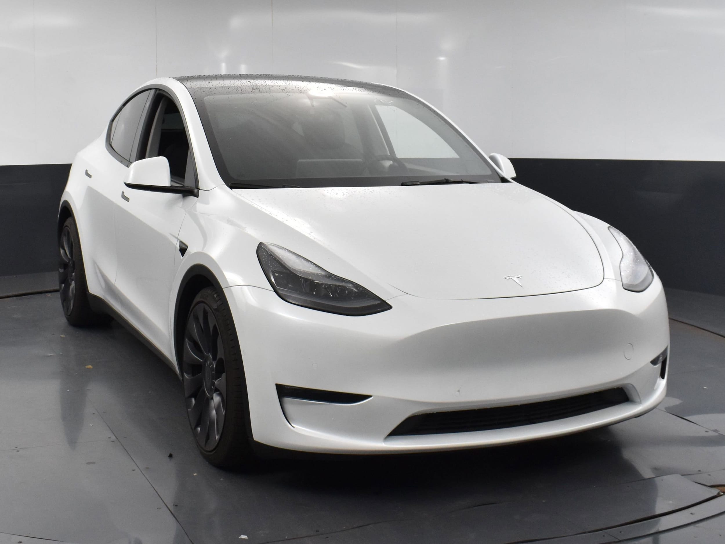 Used 2021 Tesla Model Y Performance with VIN 5YJYGDEF2MF209735 for sale in Frisco, TX