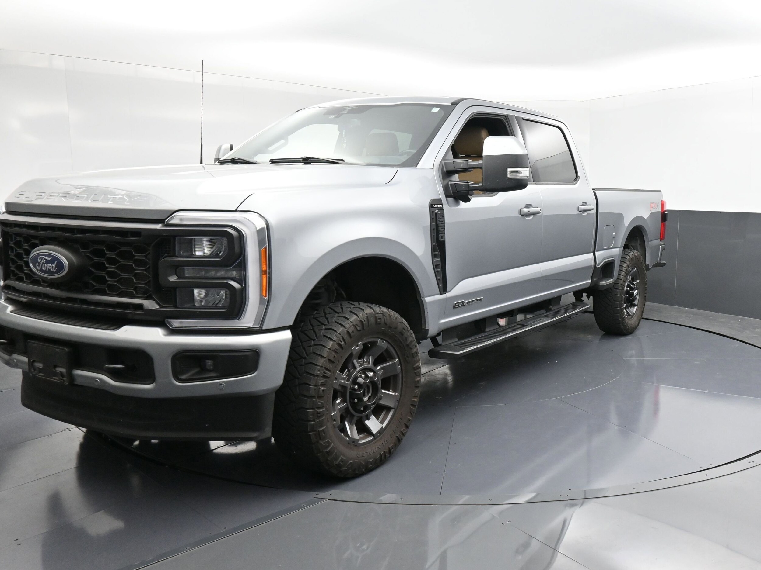 2023 Ford F-250 Lariat photo 3