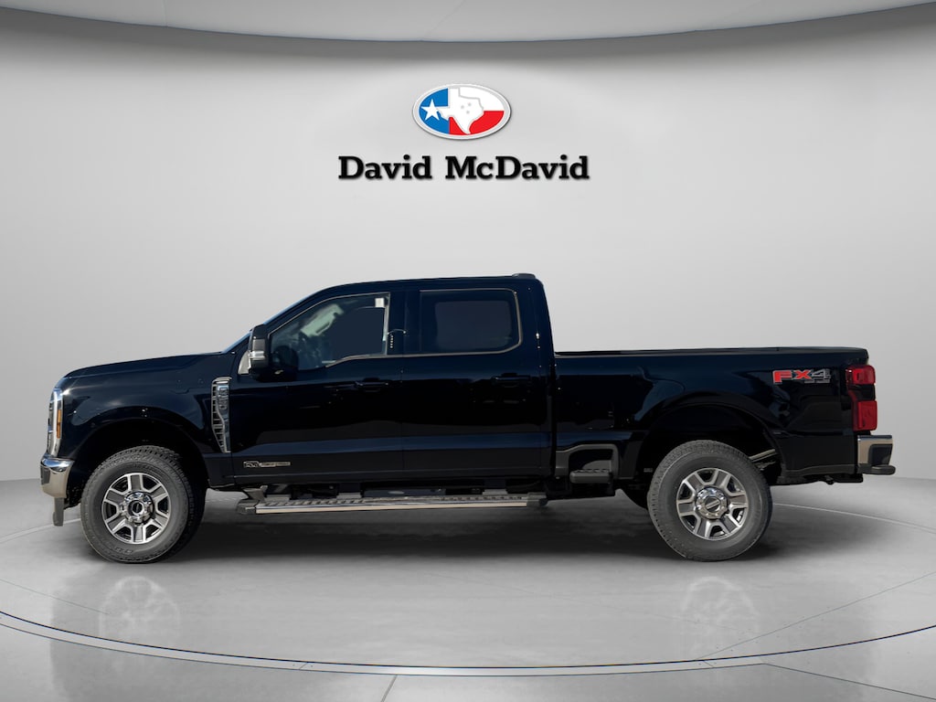 New 2026 Ford F-250 LARIAT Truck Crew Cab