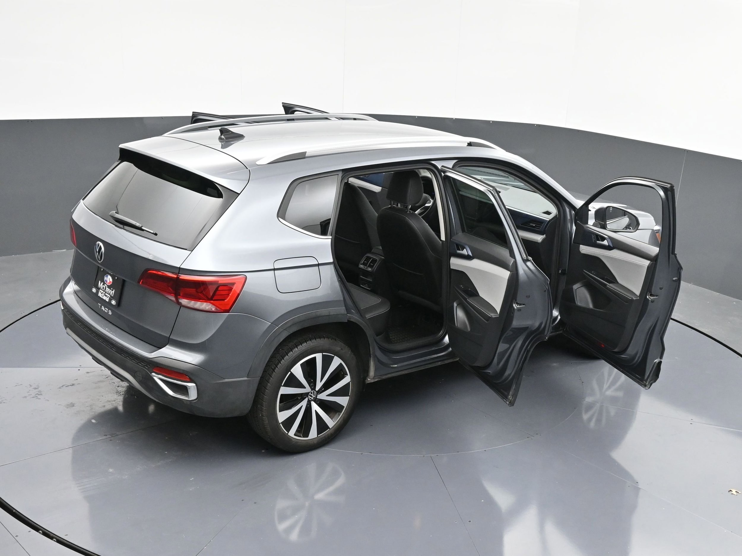 2024 Volkswagen Taos SE photo 4