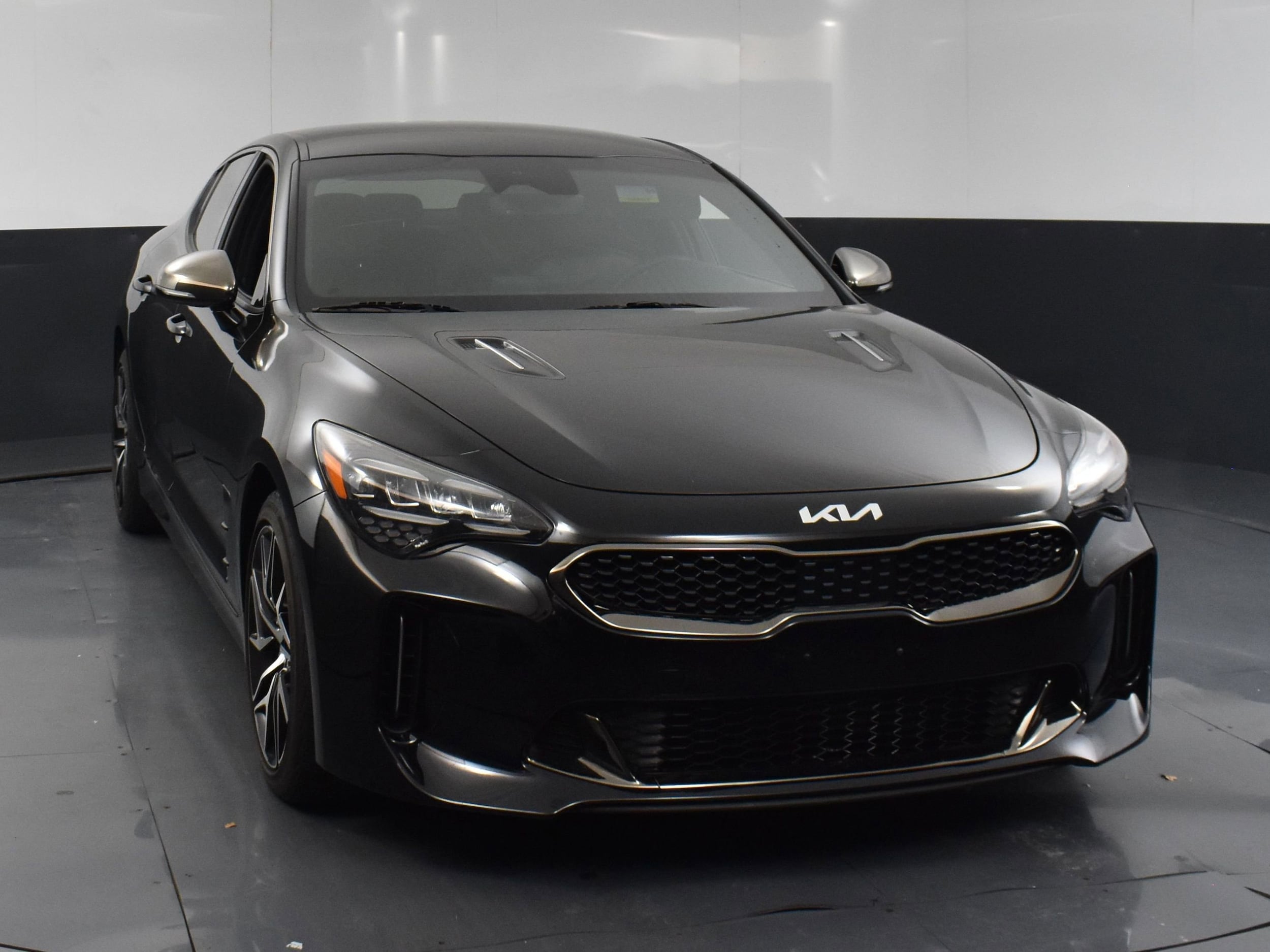 Used 2022 Kia Stinger GT-Line with VIN KNAE35LD9N6106196 for sale in Fort Worth, TX