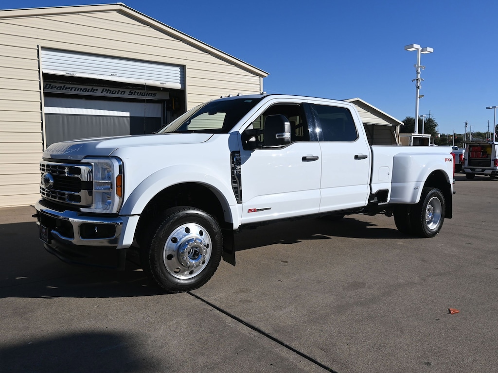 Used 2025 Ford F-450 XLT Truck Crew Cab