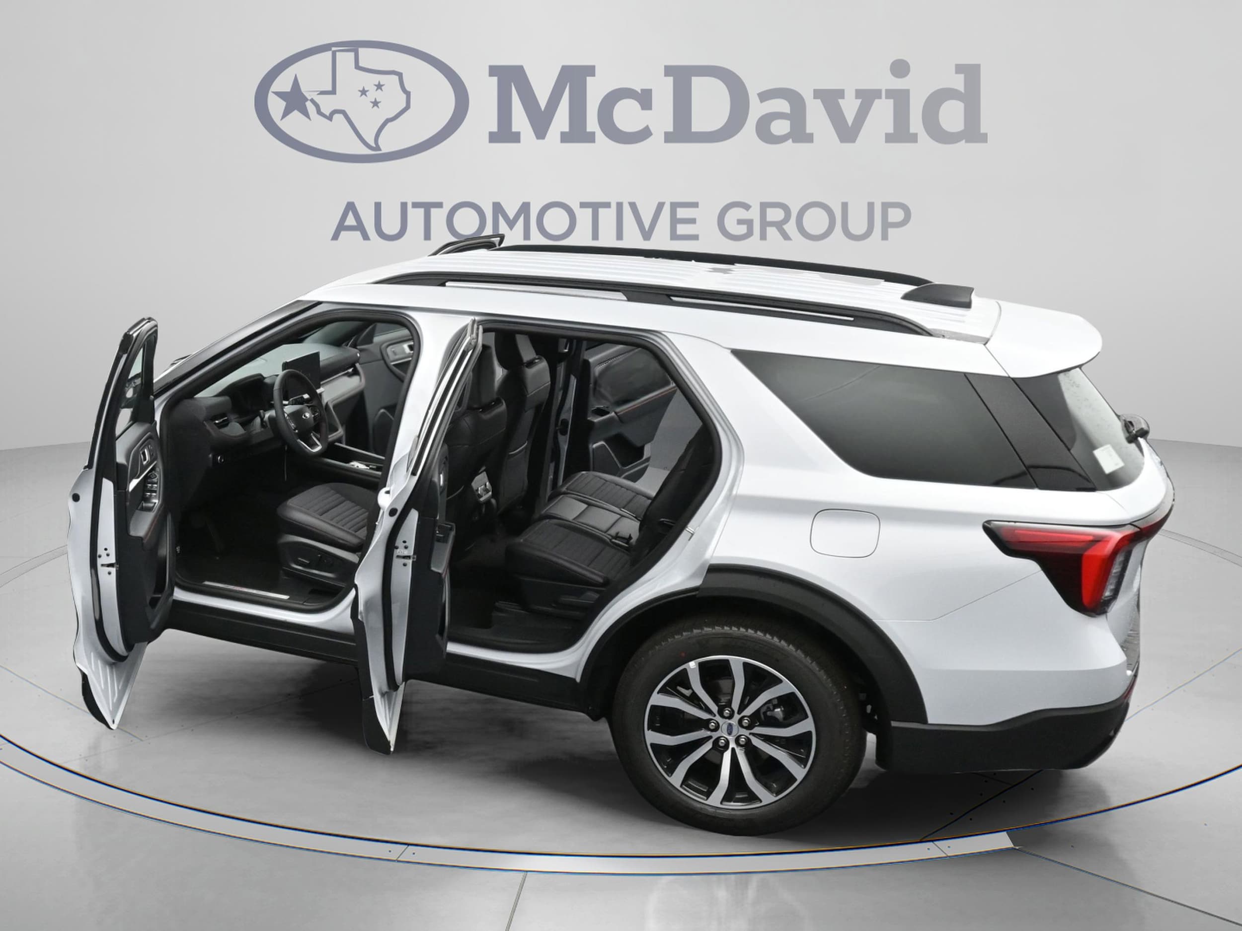2026 Ford Explorer ST-Line - Photo 30
