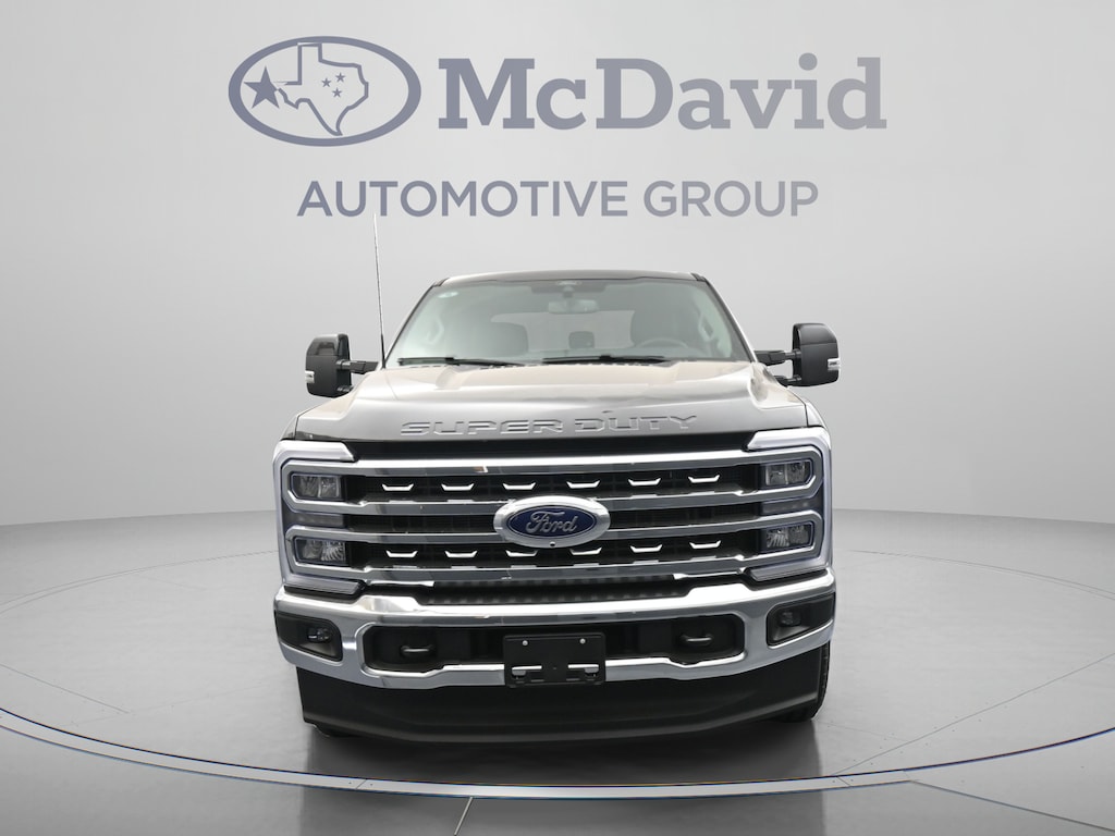 New 2026 Ford F-250 LARIAT Truck Crew Cab