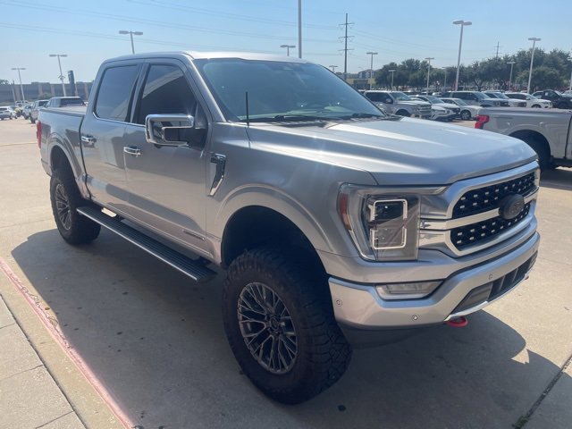 2023 Ford F-150 Platinum photo 2