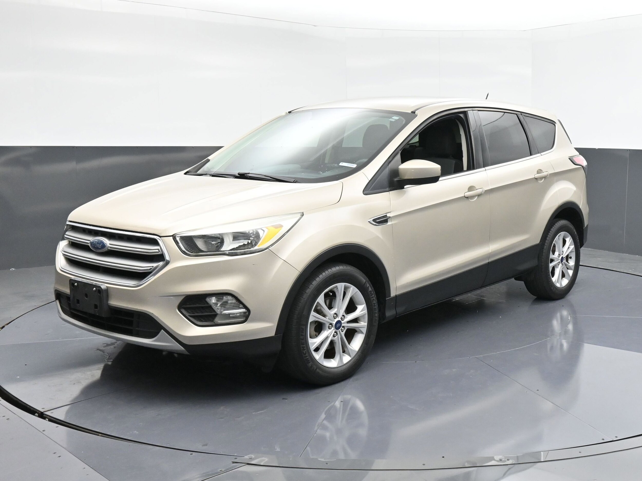 2017 Ford Escape SE photo 3