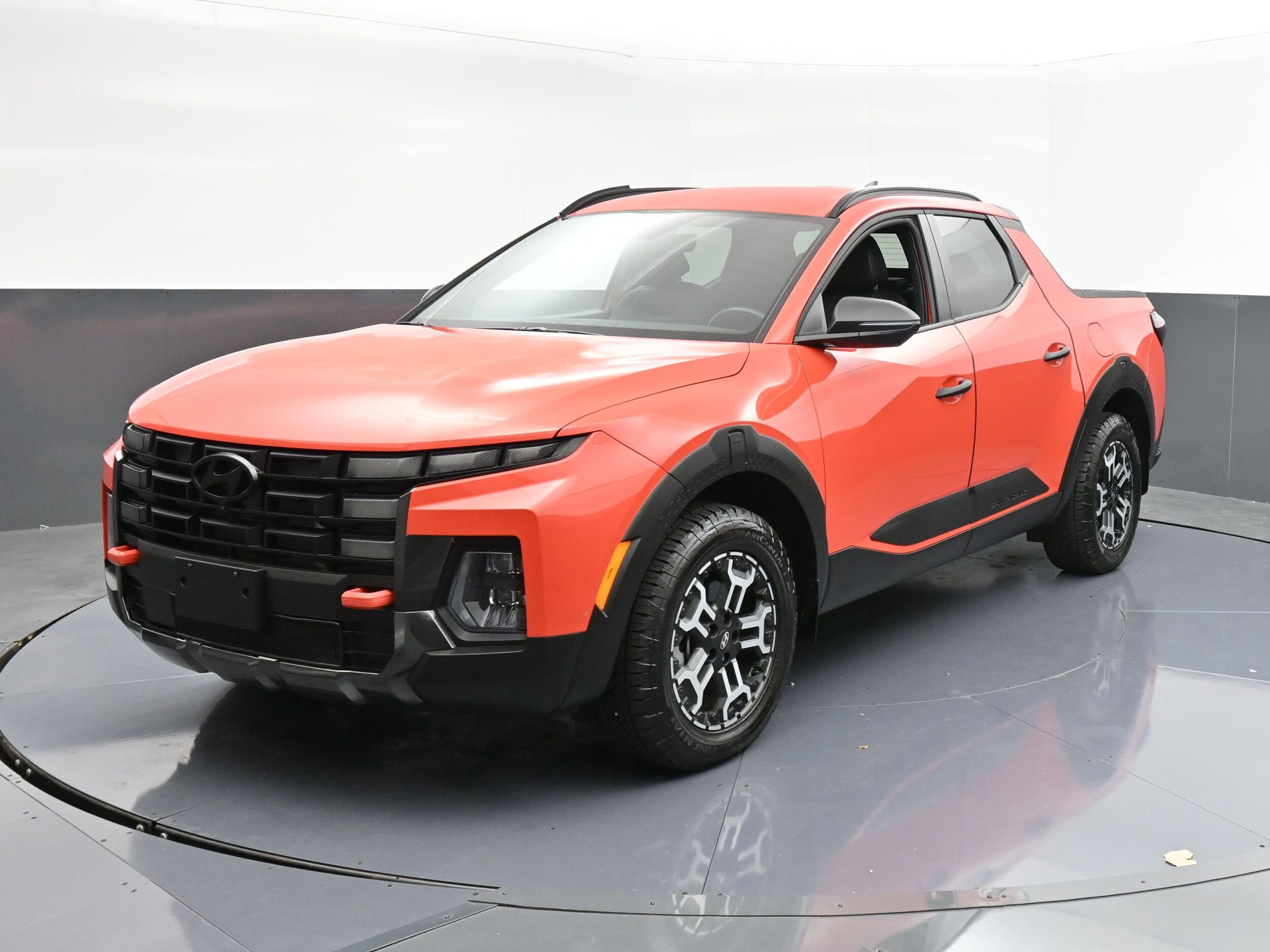 2025 Hyundai Santa Cruz XRT photo 2