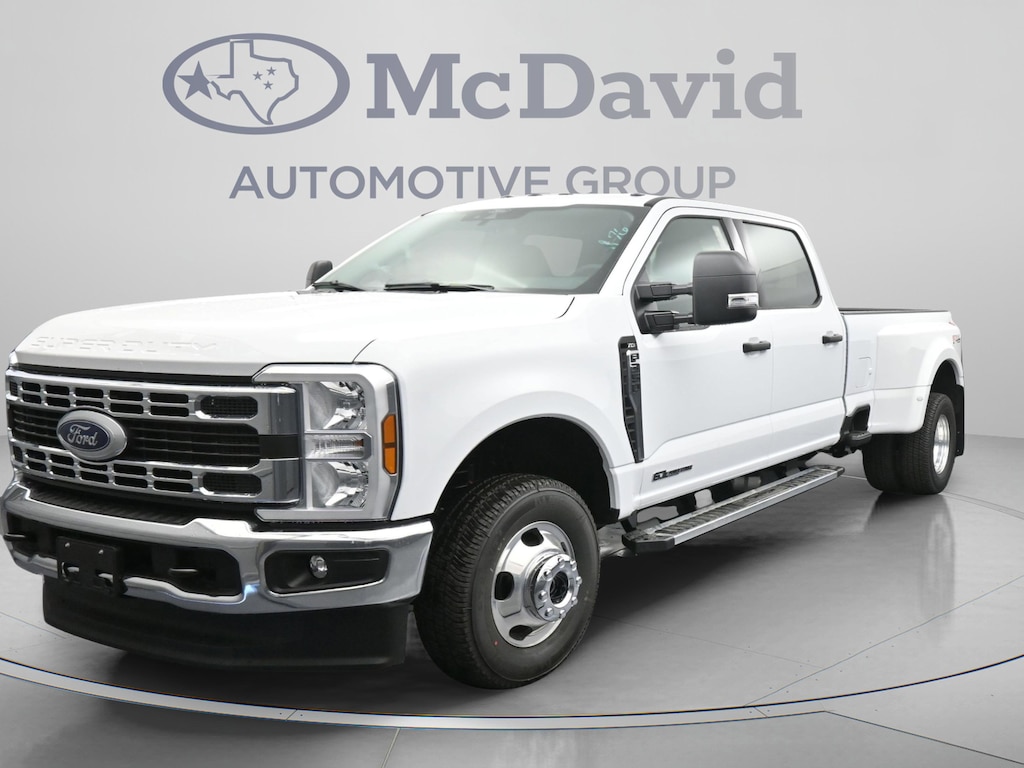 New 2026 Ford F-350 XLT Truck Crew Cab