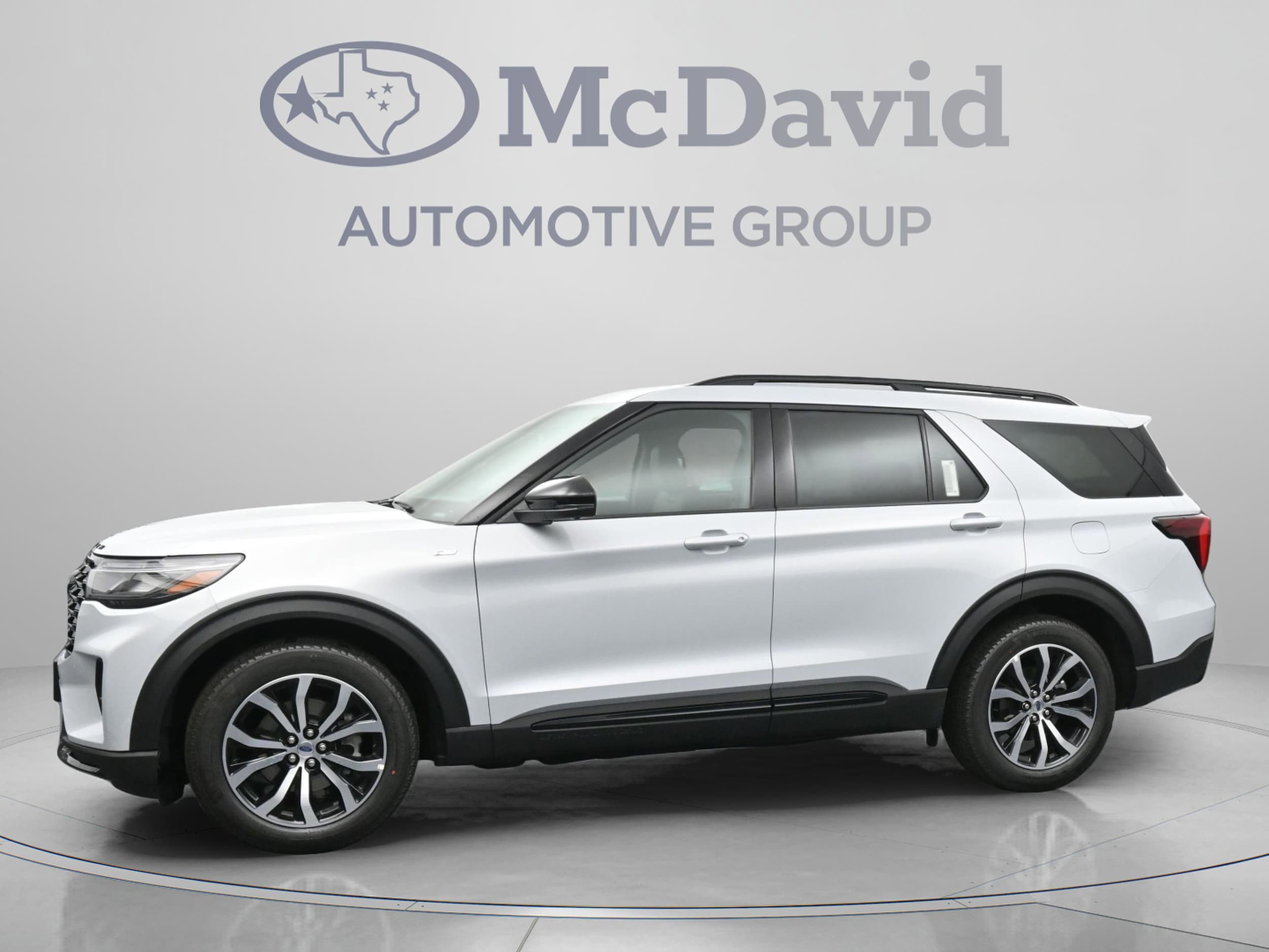 2026 Ford Explorer ST-Line - Photo 5