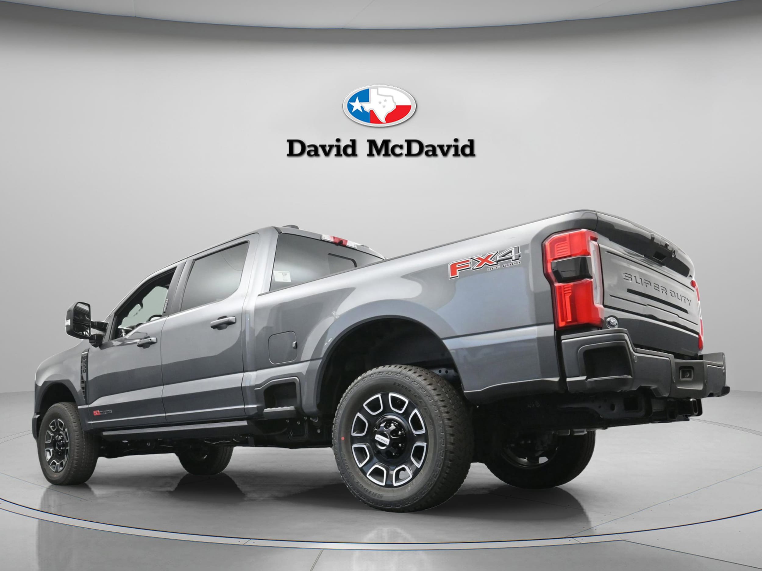 2026 Ford F-250 Super Duty Platinum - Photo 11