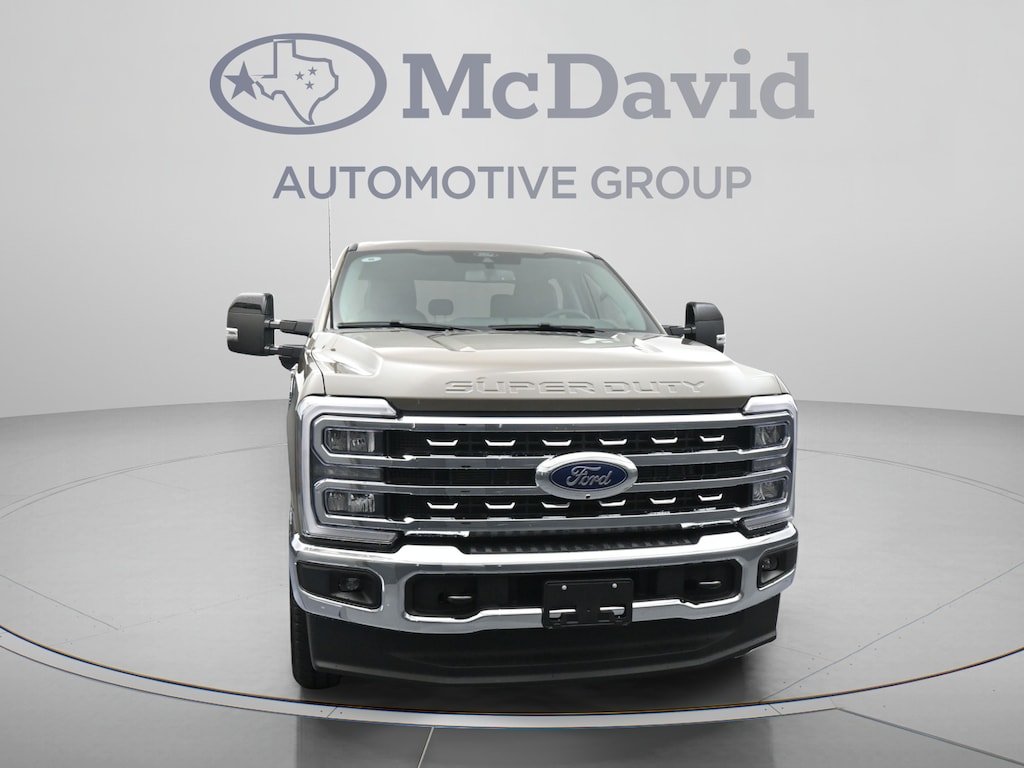 New 2026 Ford F-250 LARIAT Truck Crew Cab