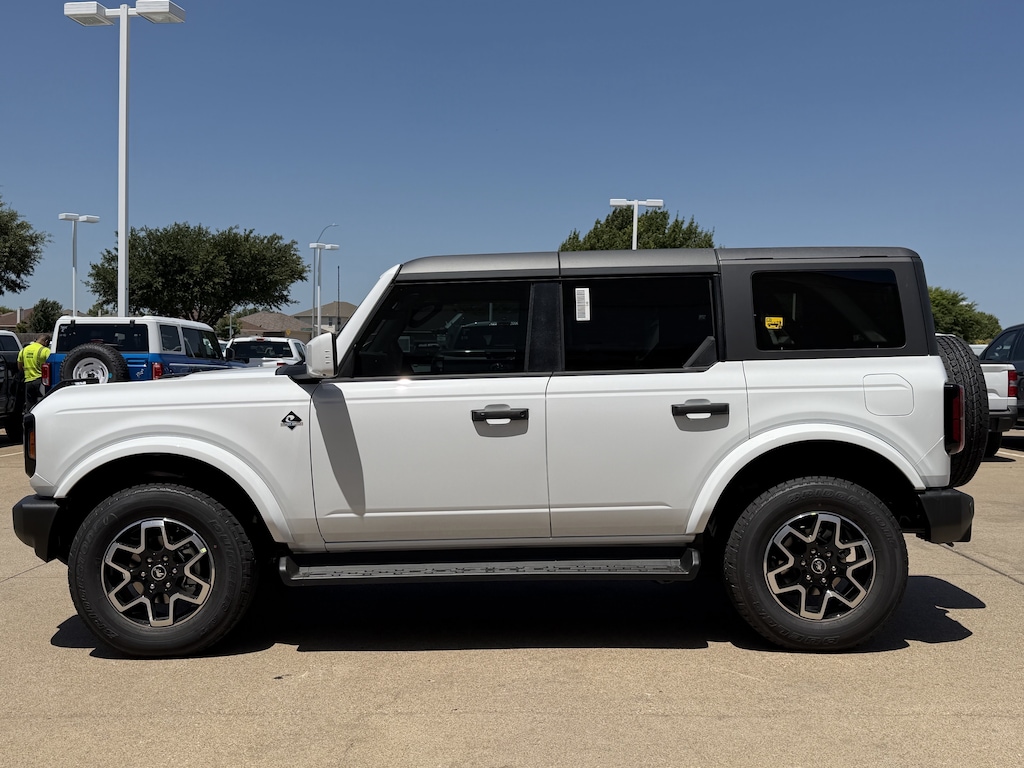 New 2026 Ford Bronco Outer Banks SUV