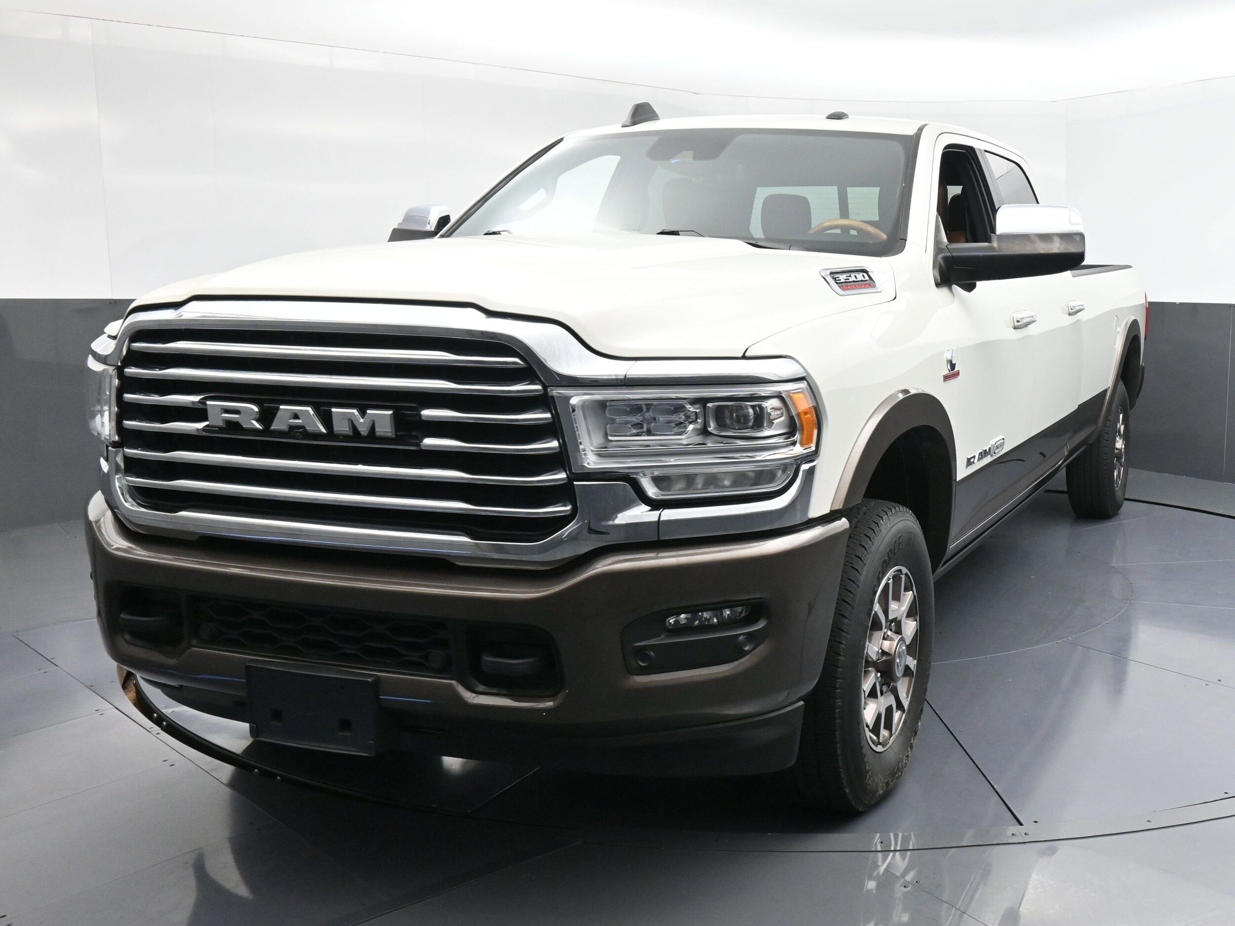 2021 Ram 3500 Longhorn photo 3