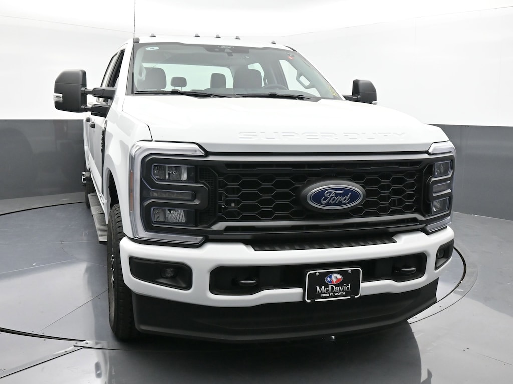 New 2026 Ford F-250 XL Truck Crew Cab