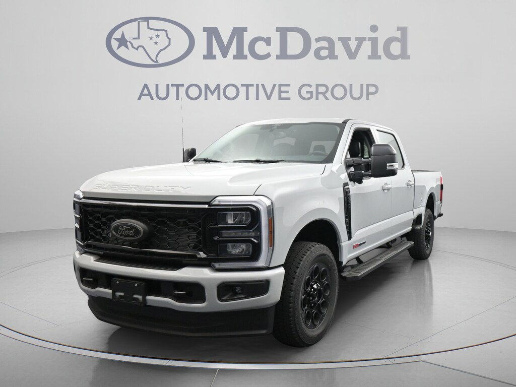 New 2026 Ford F-250 LARIAT Truck Crew Cab