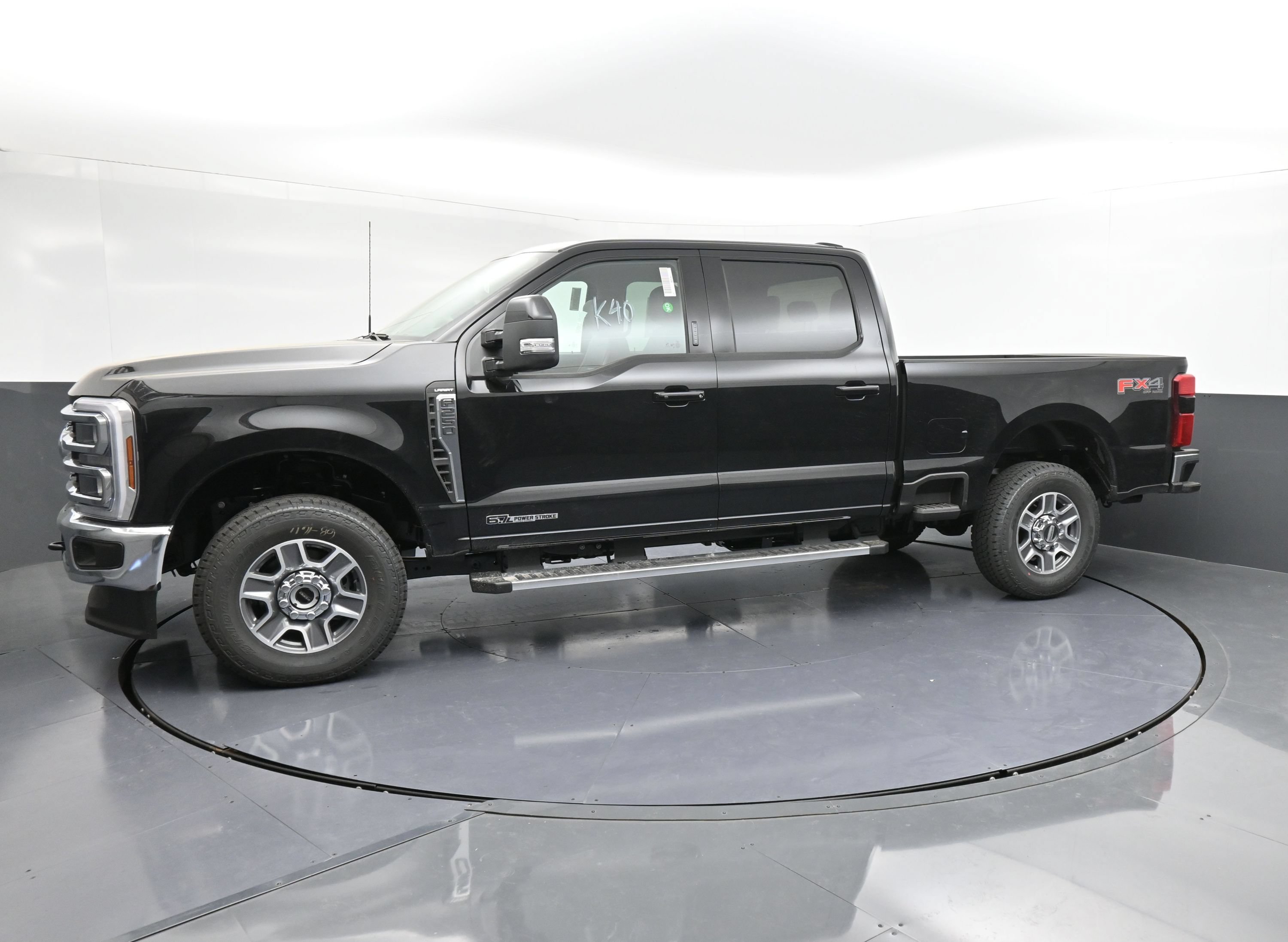 New 2026 Ford F-250 LARIAT Truck Crew Cab