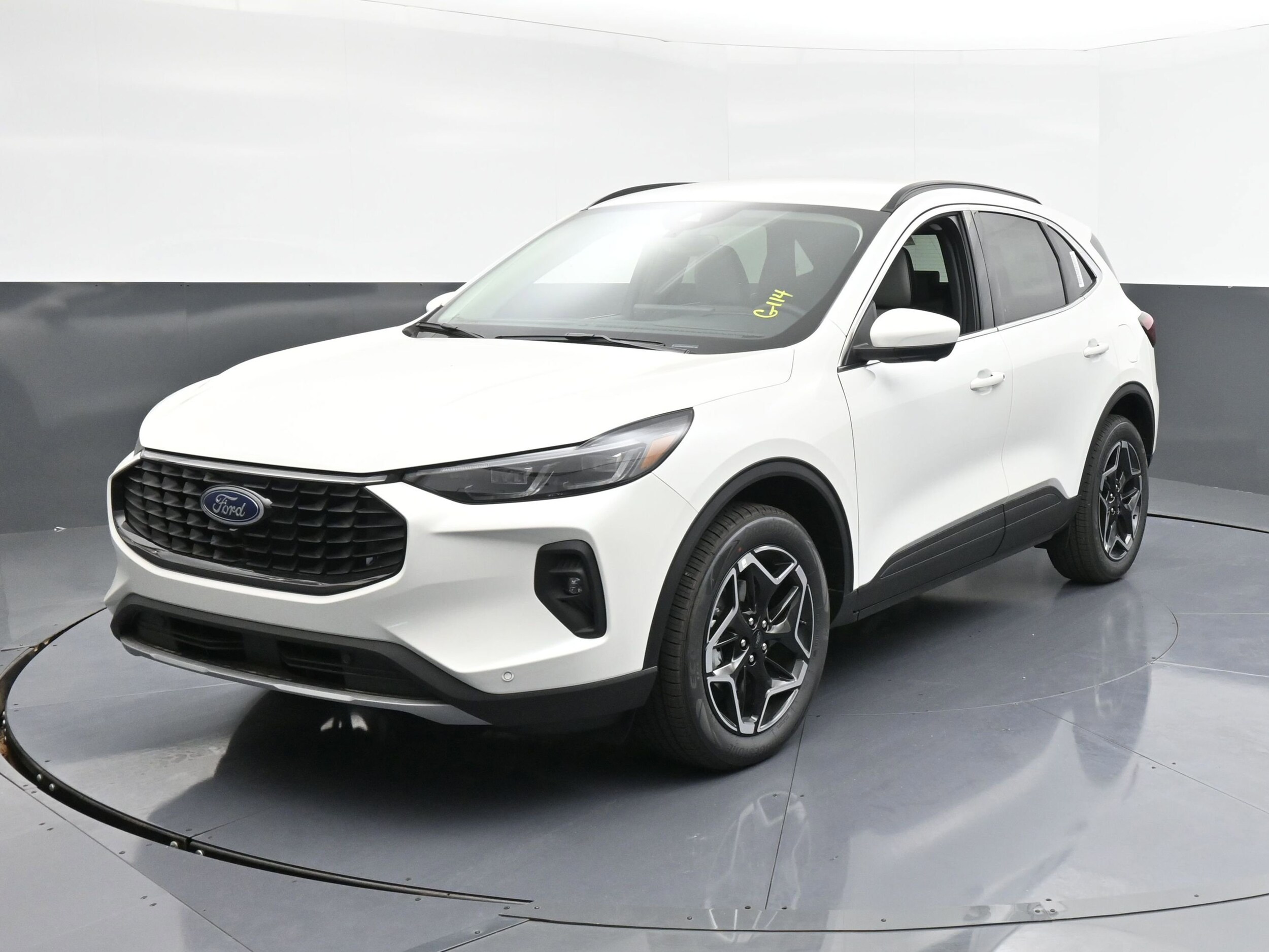 2025 Ford Escape Platinum photo 3