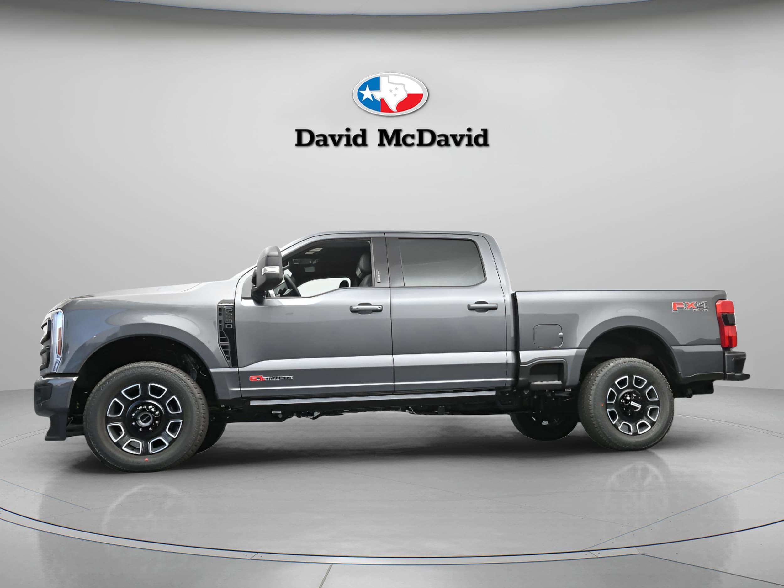 2026 Ford F-250 Super Duty Platinum - Photo 6