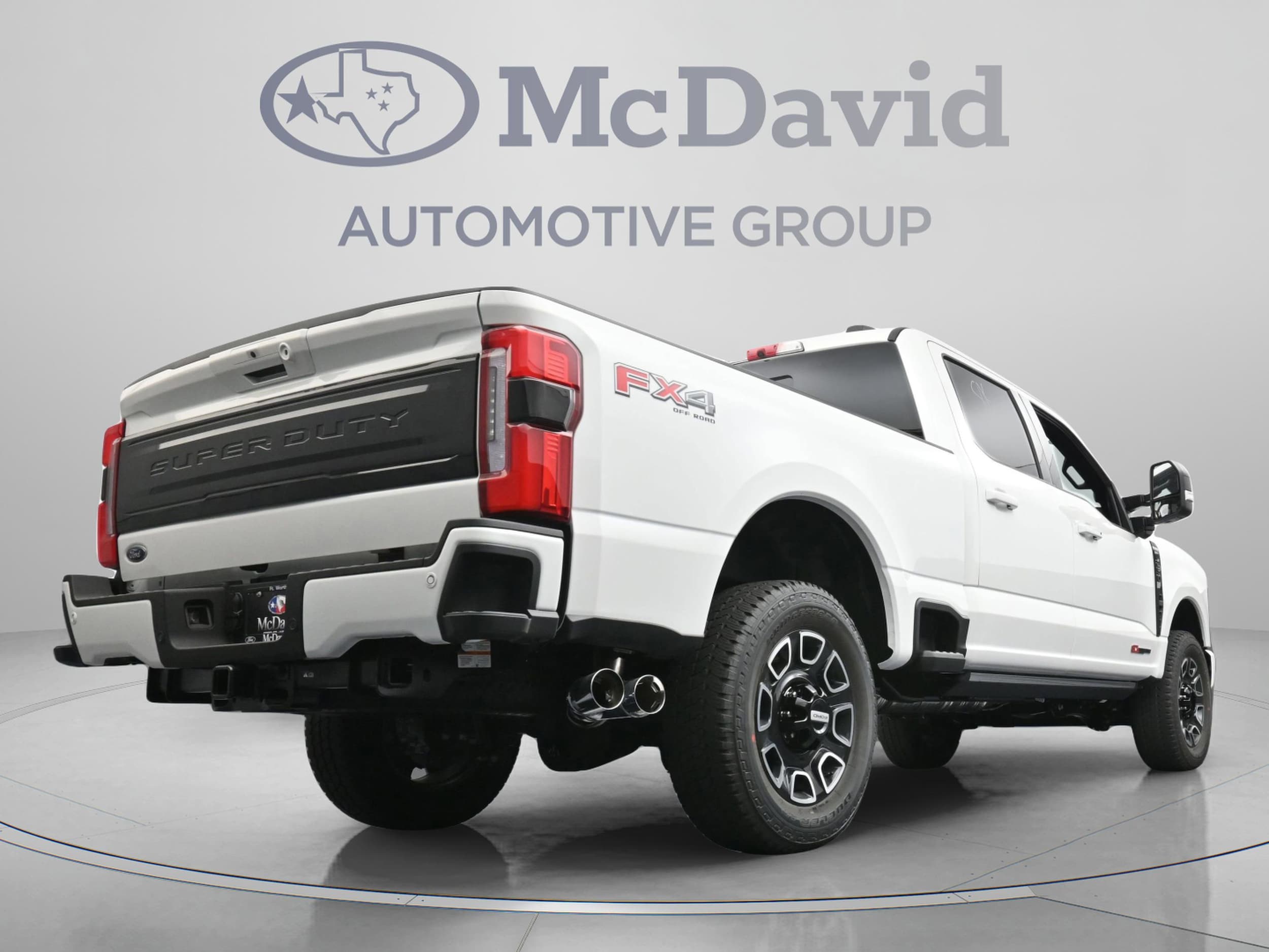 2026 Ford F-250 Super Duty Platinum - Photo 16