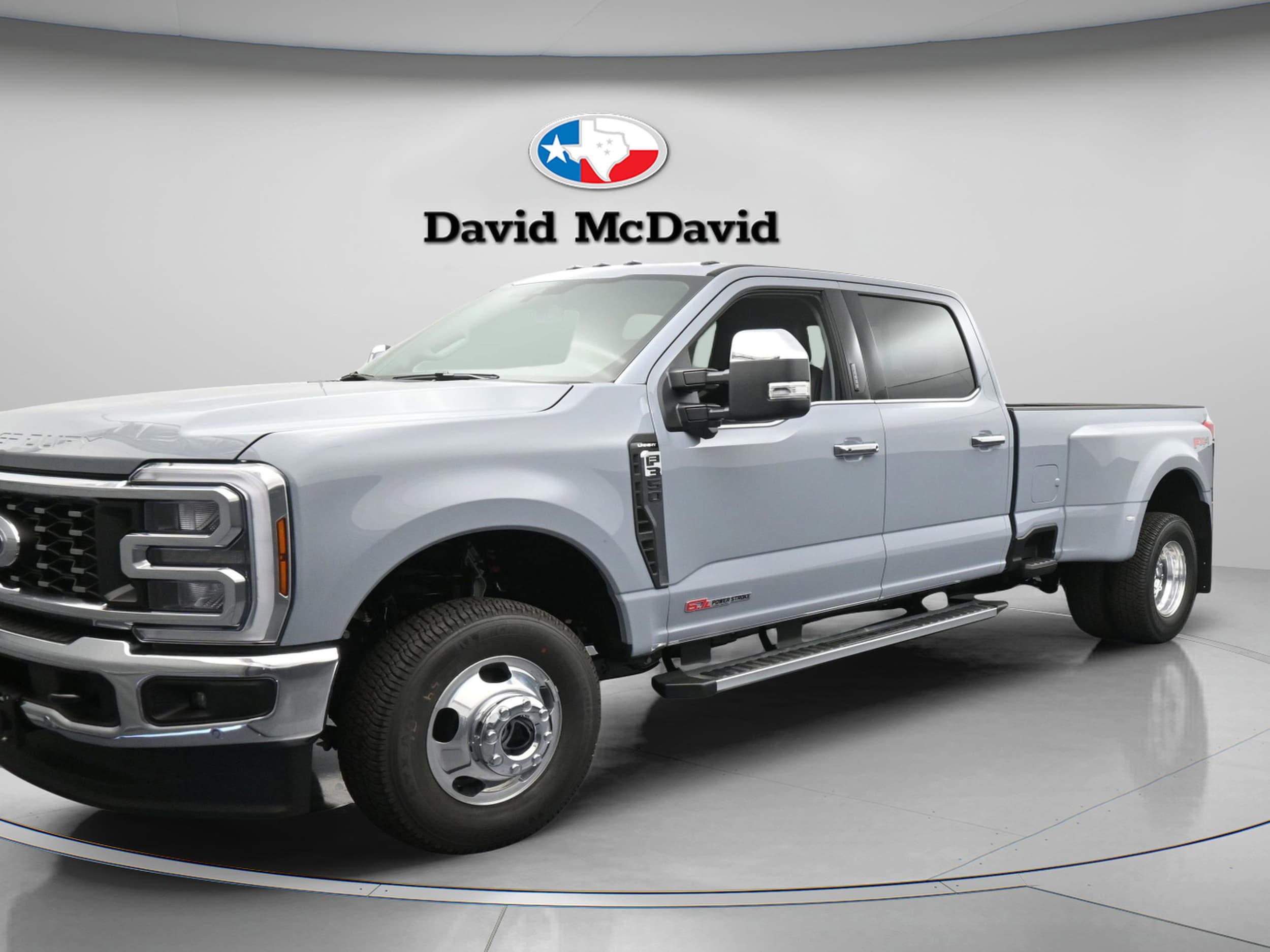 2026 Ford F-350 Lariat 4x4 Crew Cab 8' Box DRW's photo