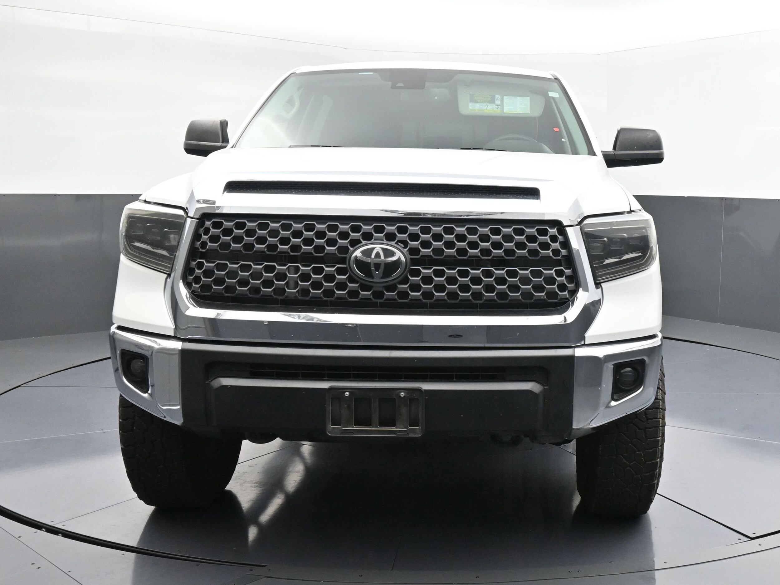 2021 Toyota Tundra SR5 Grade photo 2