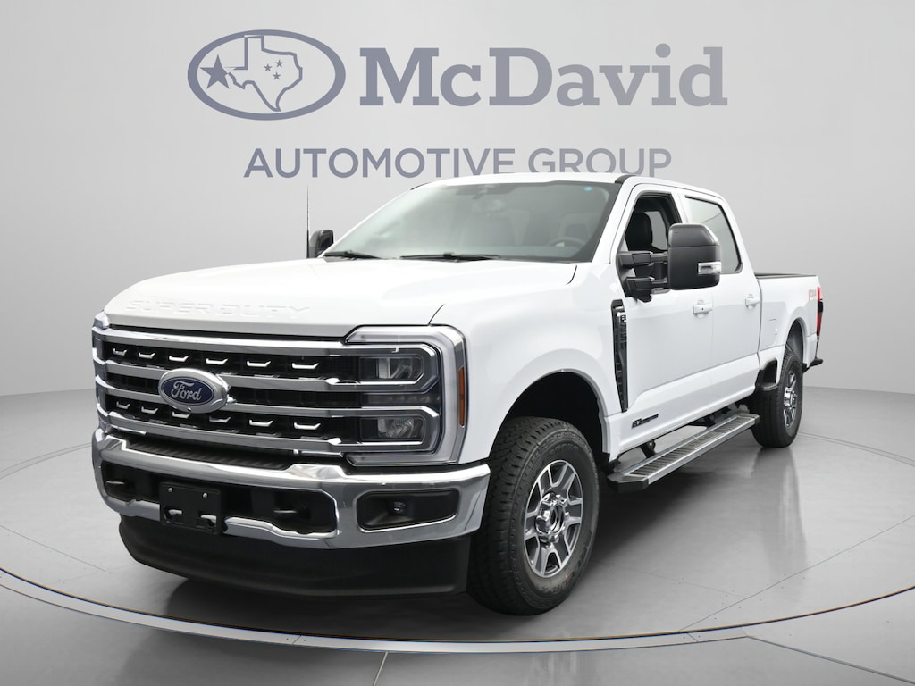 New 2026 Ford F-250 LARIAT Truck Crew Cab