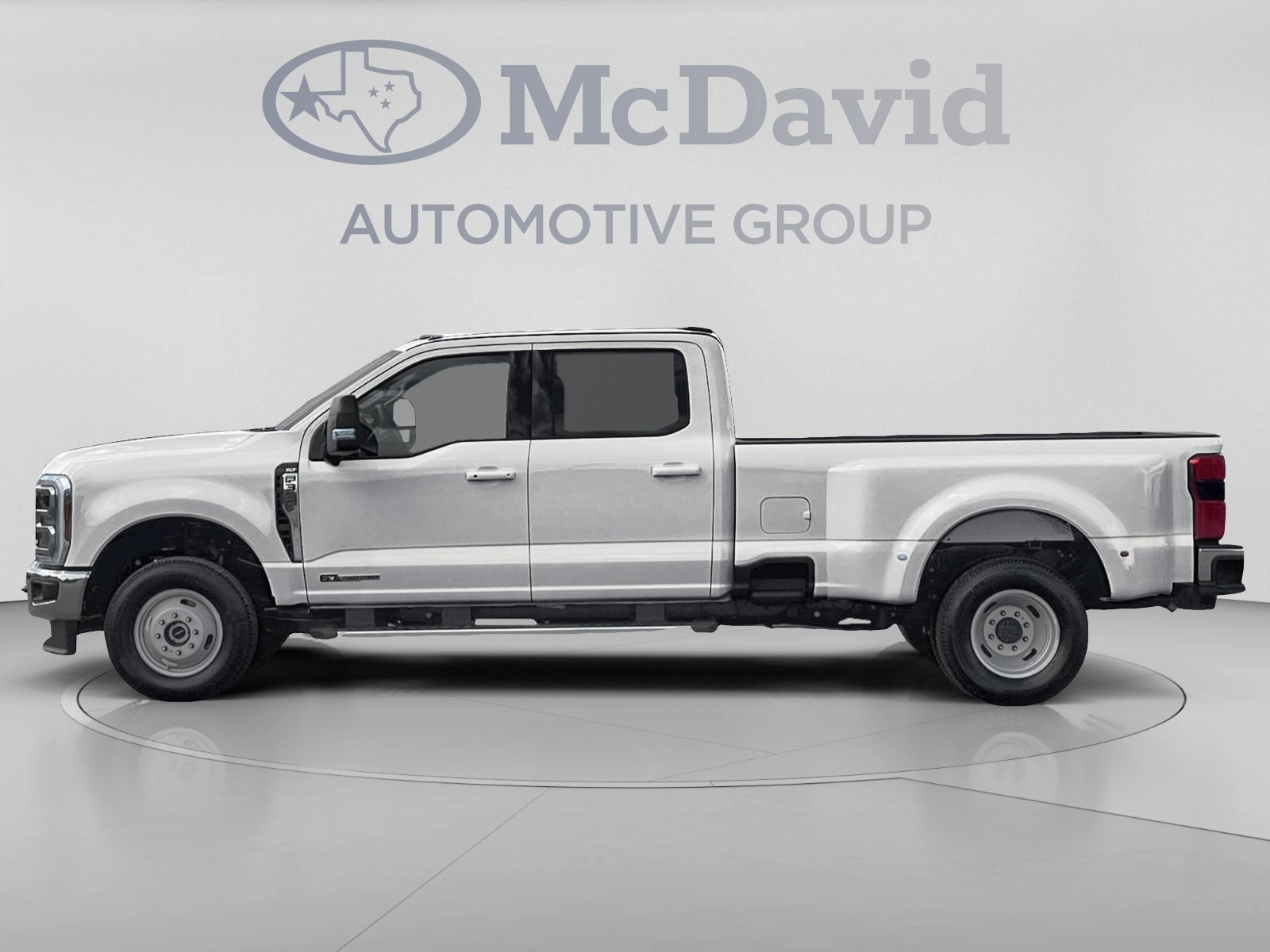 New 2027 Ford F-350 XL Truck Crew Cab