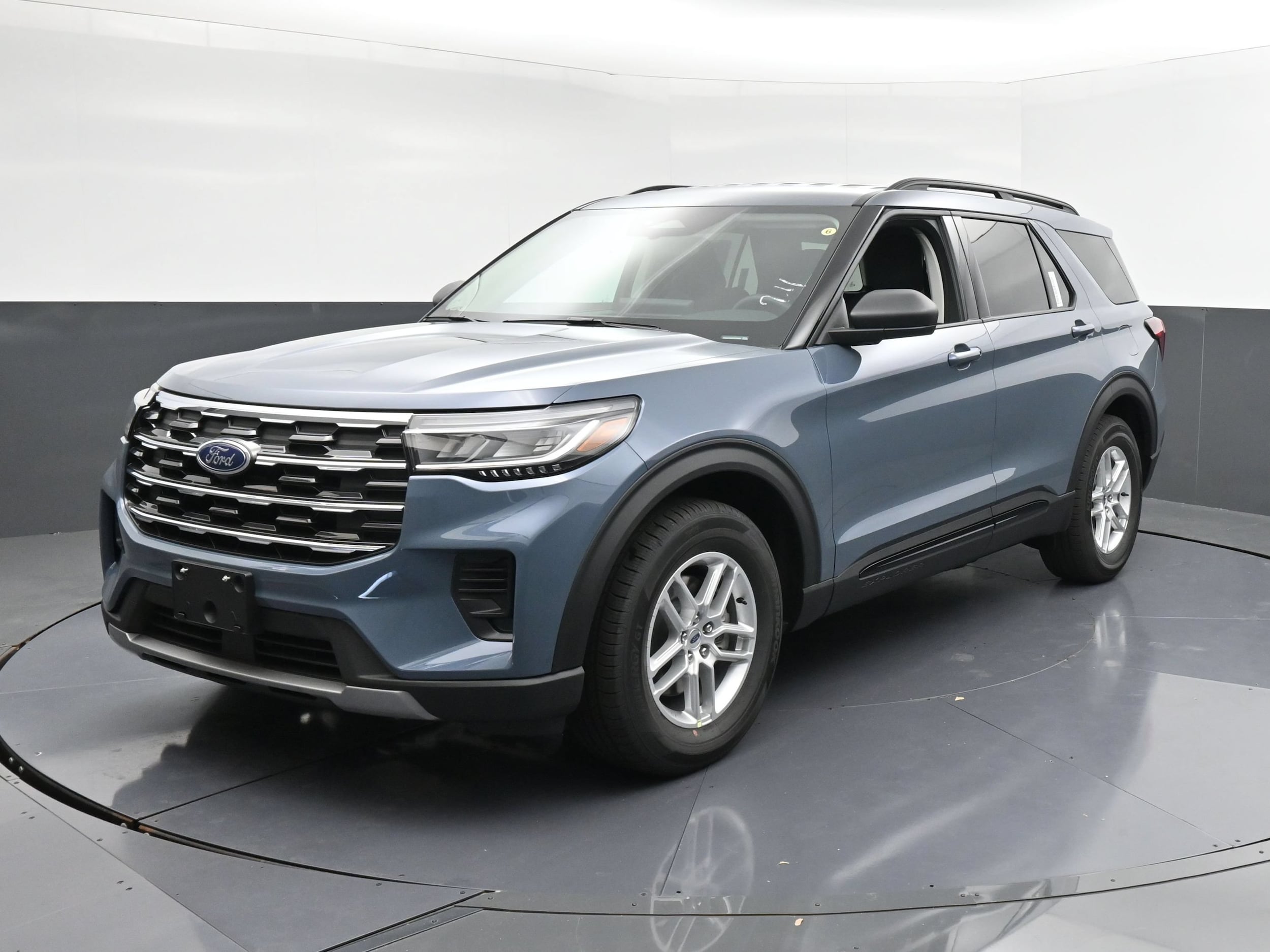 New 2026 Ford Explorer Active w/200A Pkg
