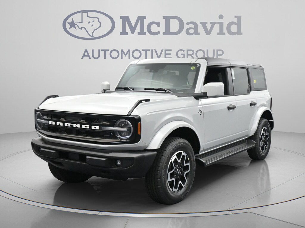 New 2026 Ford Bronco Outer Banks SUV