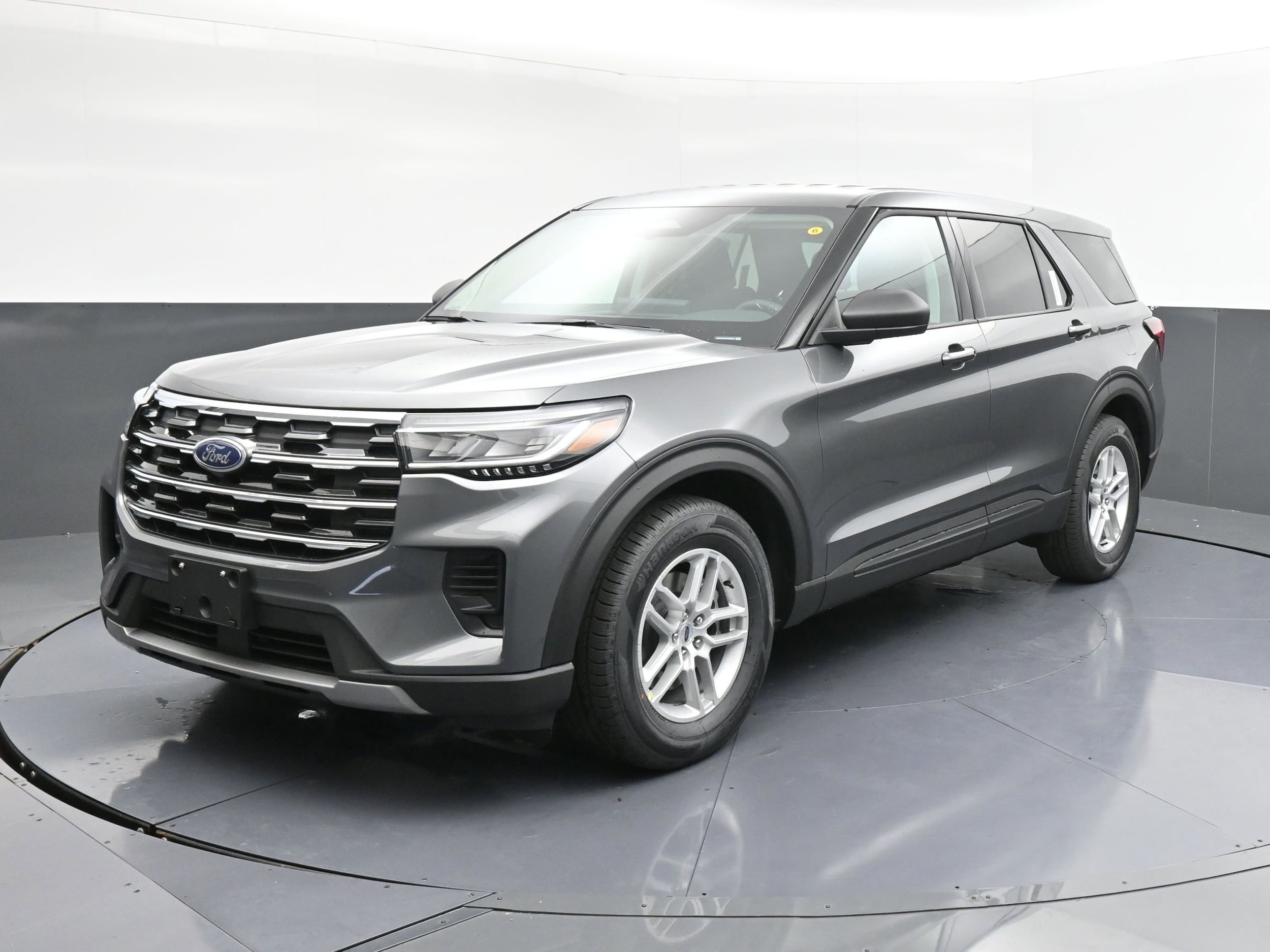 2026 Ford Explorer's photo