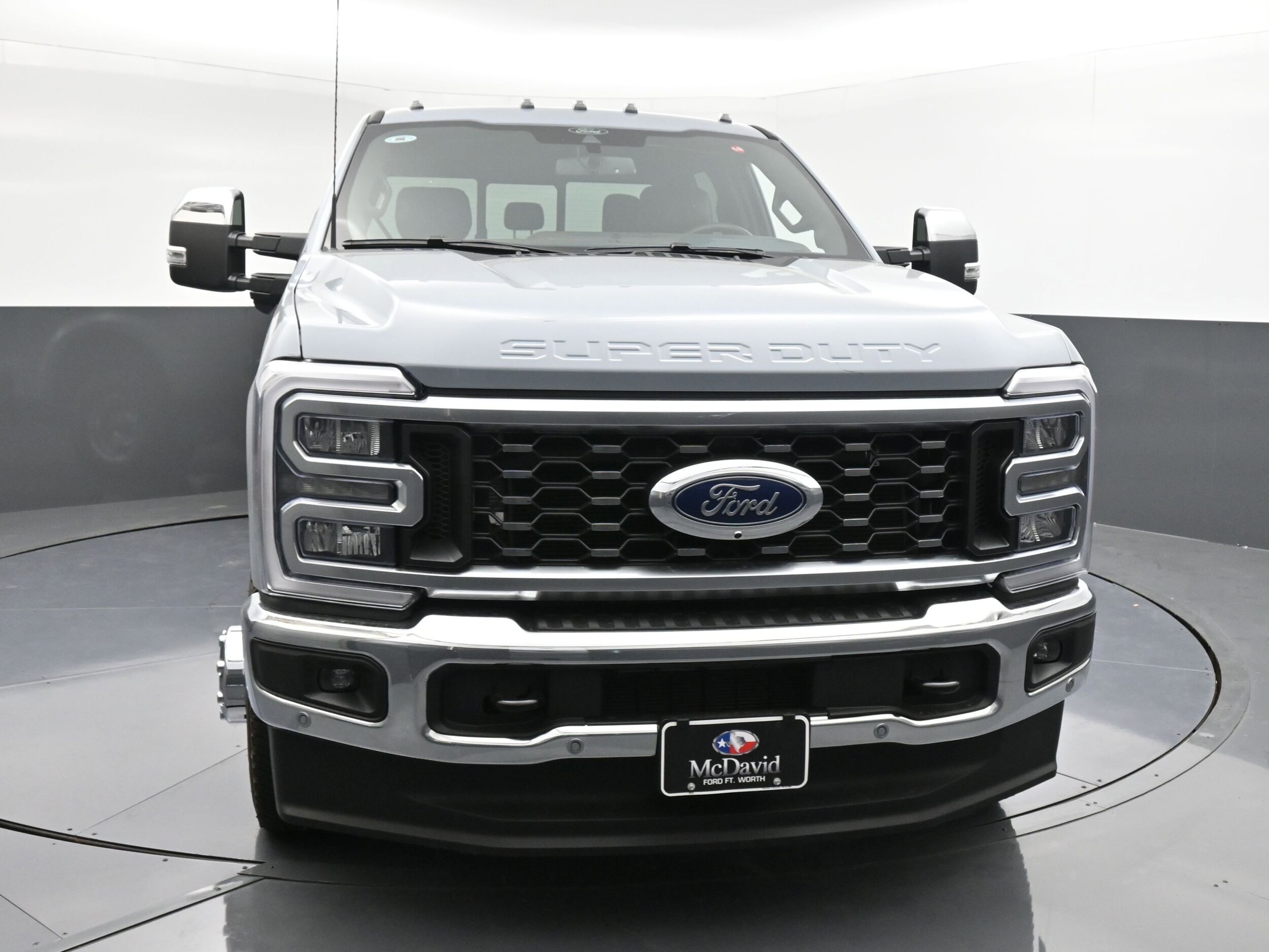 2026 Ford F-350 King Ranch photo 2