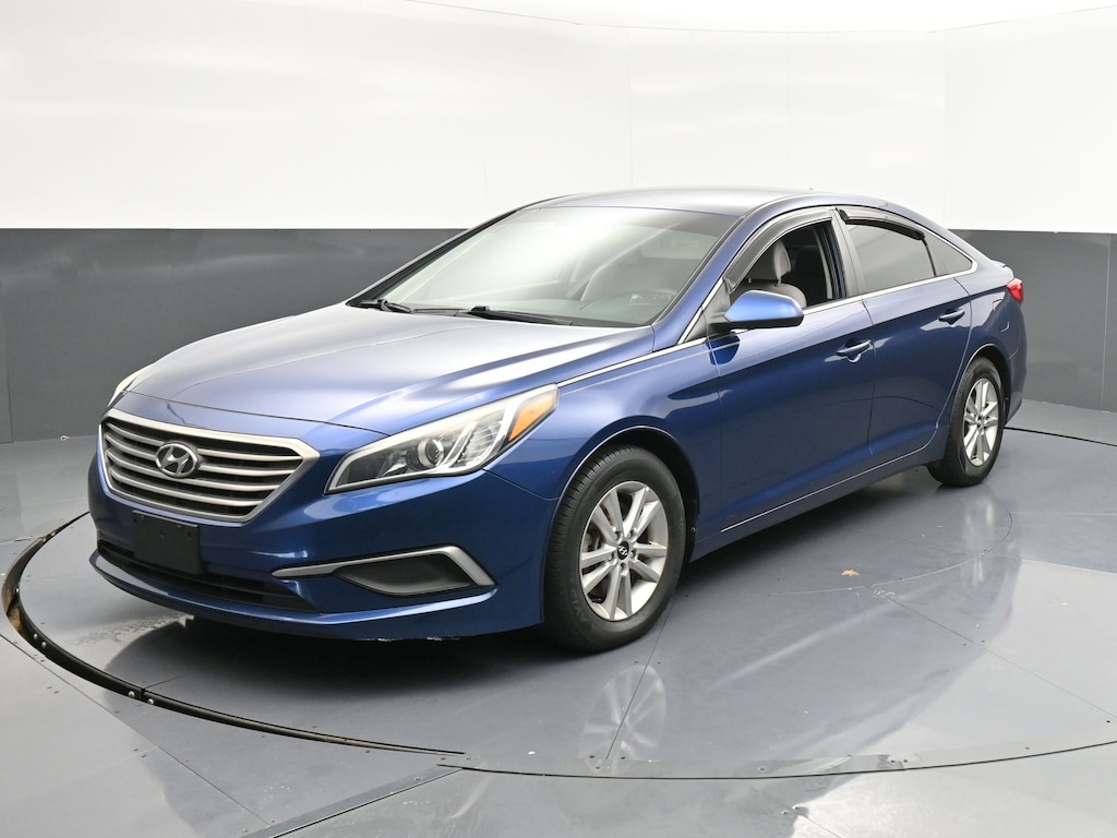 Used 2017 Hyundai Sonata SE Sedan