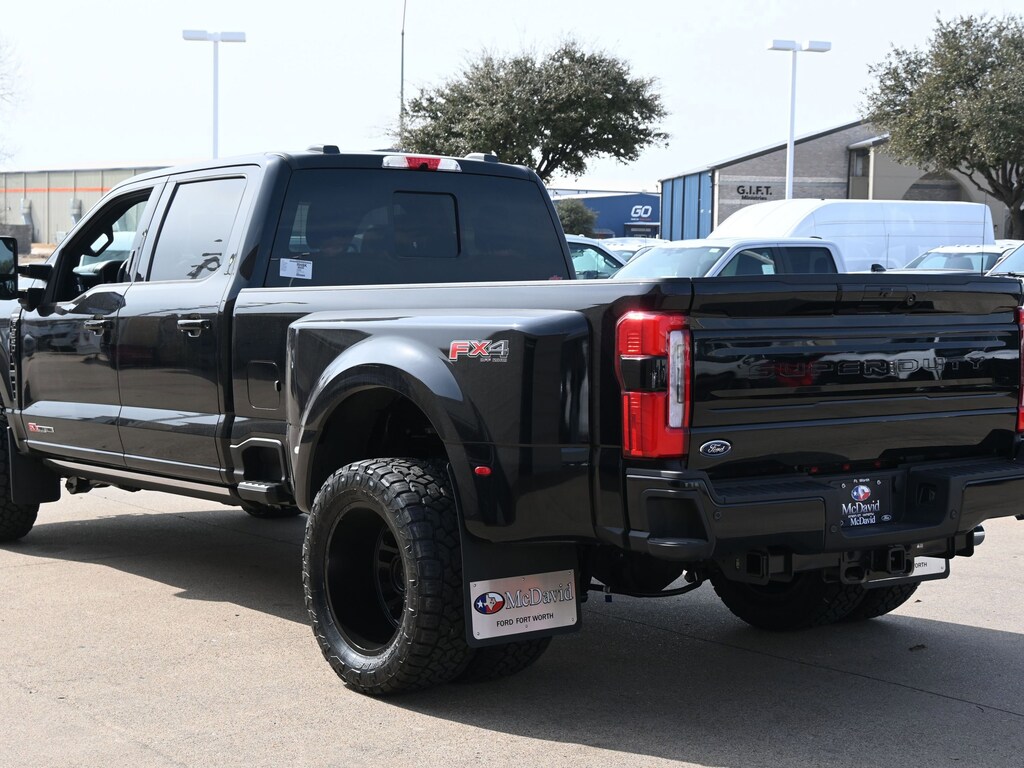 New 2026 Ford F-350 Platinum Truck Crew Cab