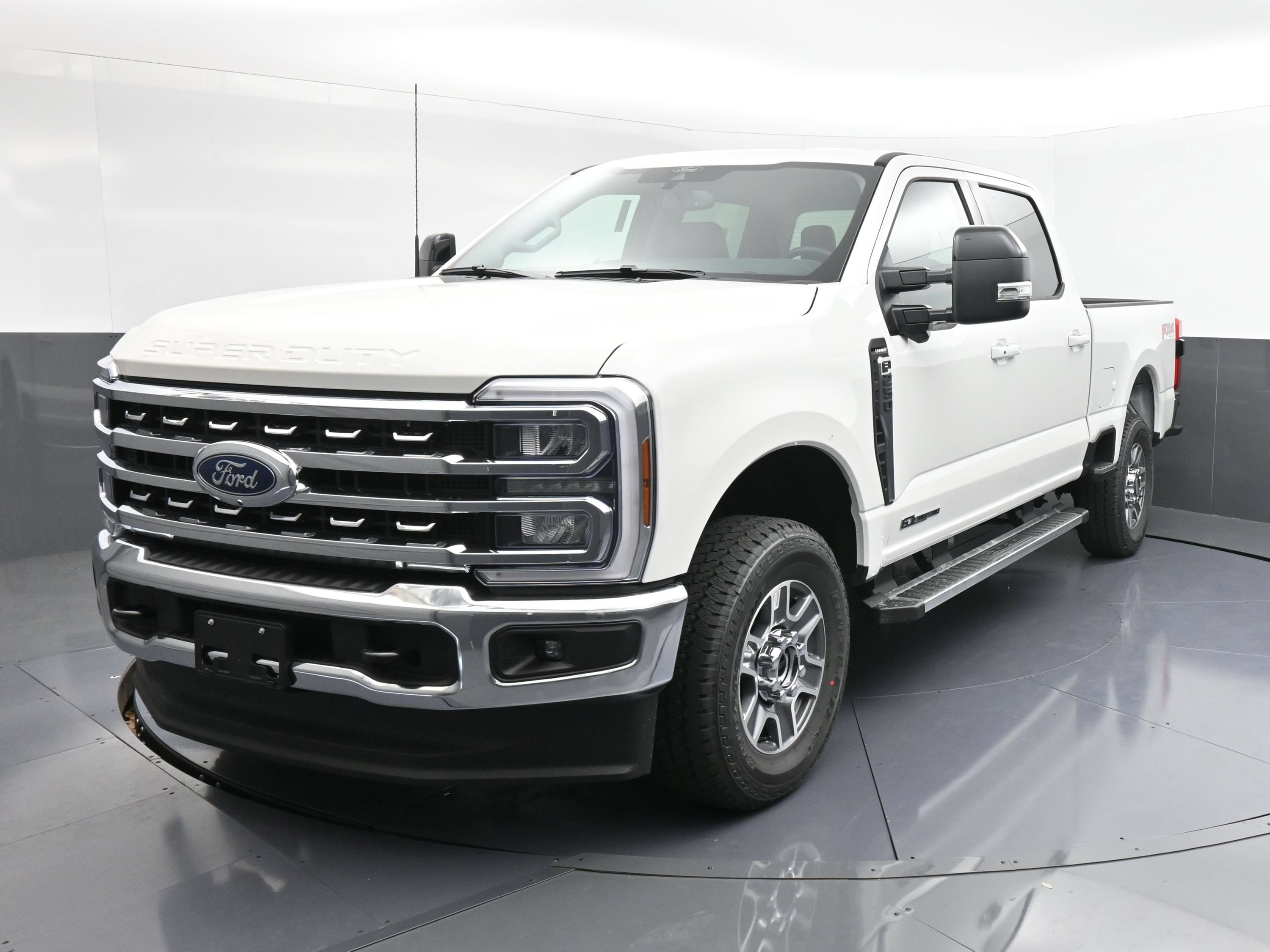 New 2026 Ford F-250 LARIAT Truck Crew Cab