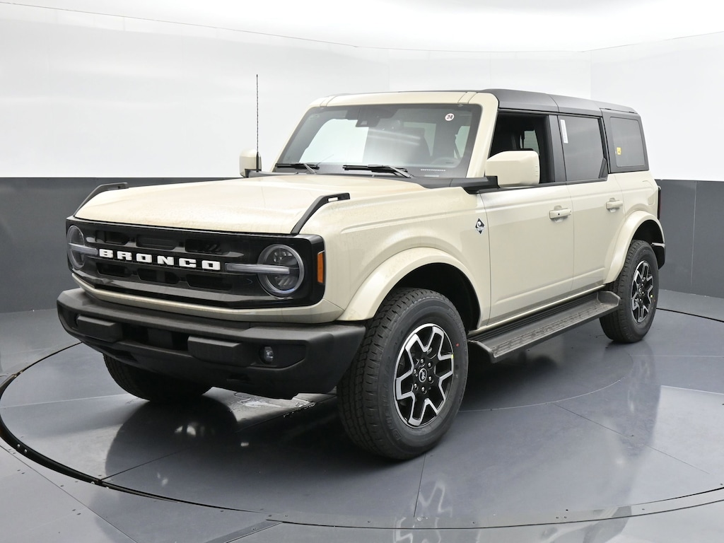 New 2025 Ford Bronco Outer Banks SUV