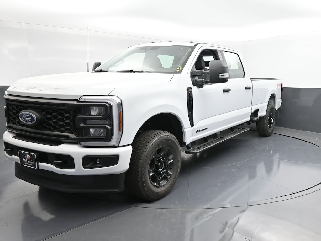 New 2026 Ford F-350 XL Truck Crew Cab