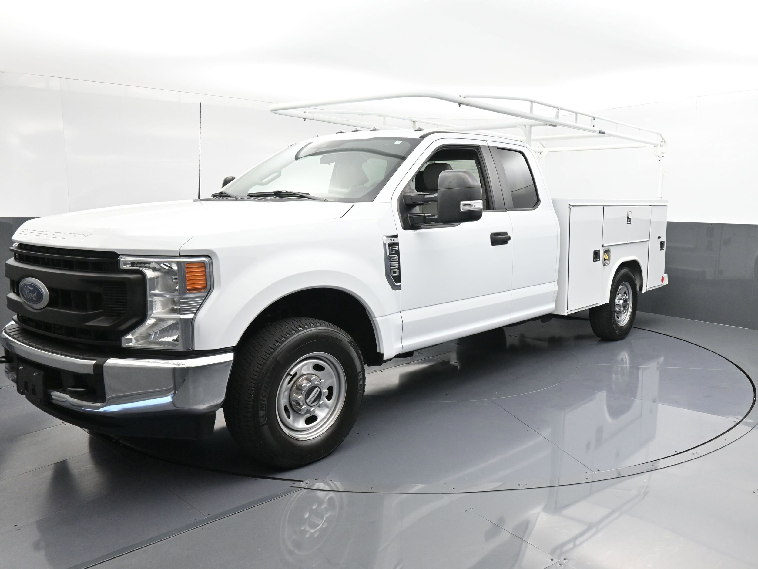 2022 Ford F-250 XL photo 3