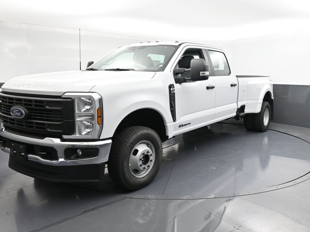 New 2026 Ford F-350 XL Truck Crew Cab