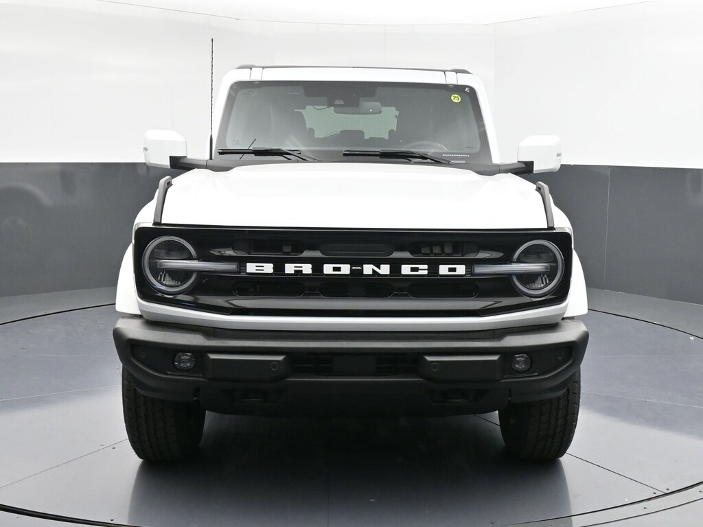 New 2025 Ford Bronco Outer Banks SUV
