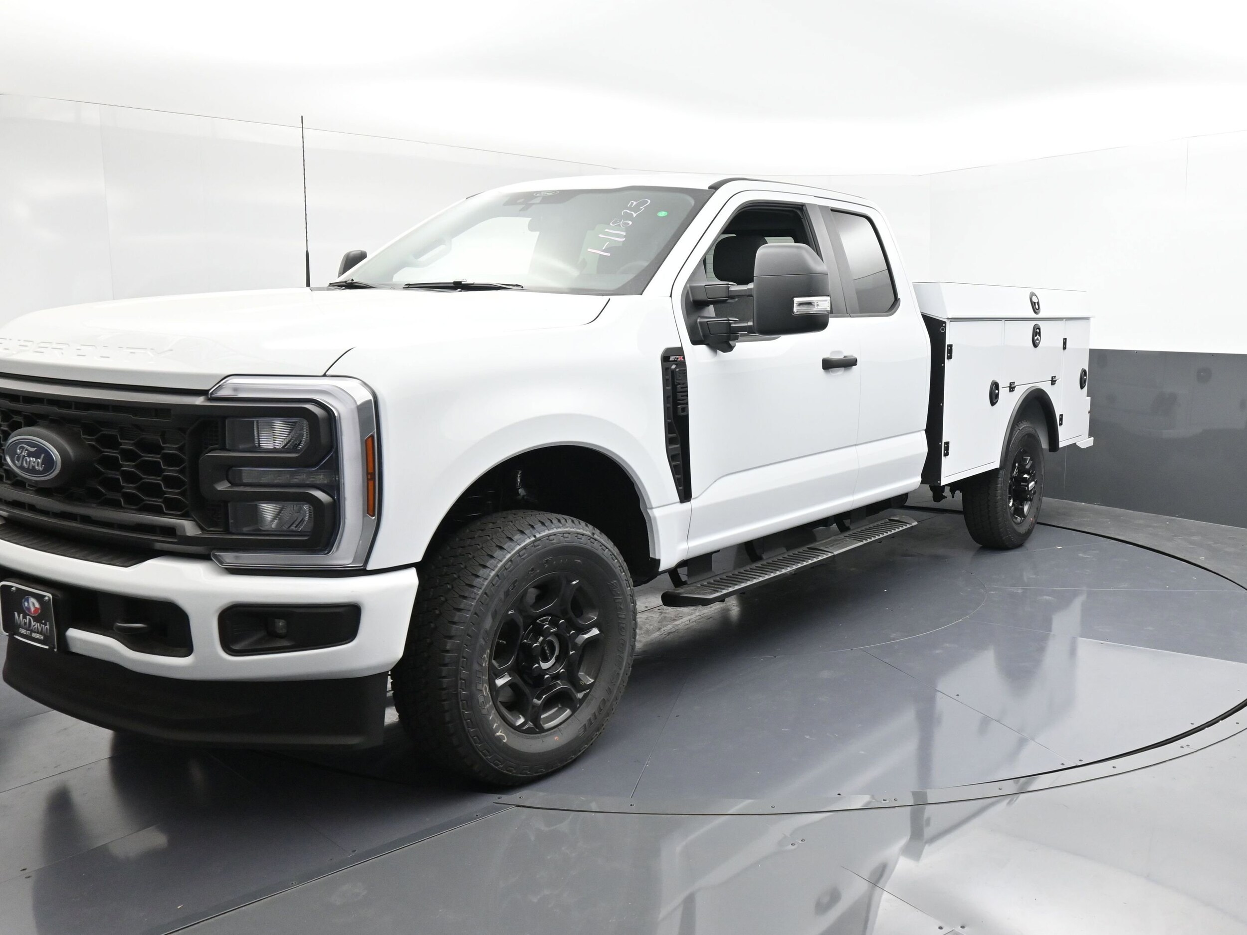 2025 Ford F-250 XL photo 3